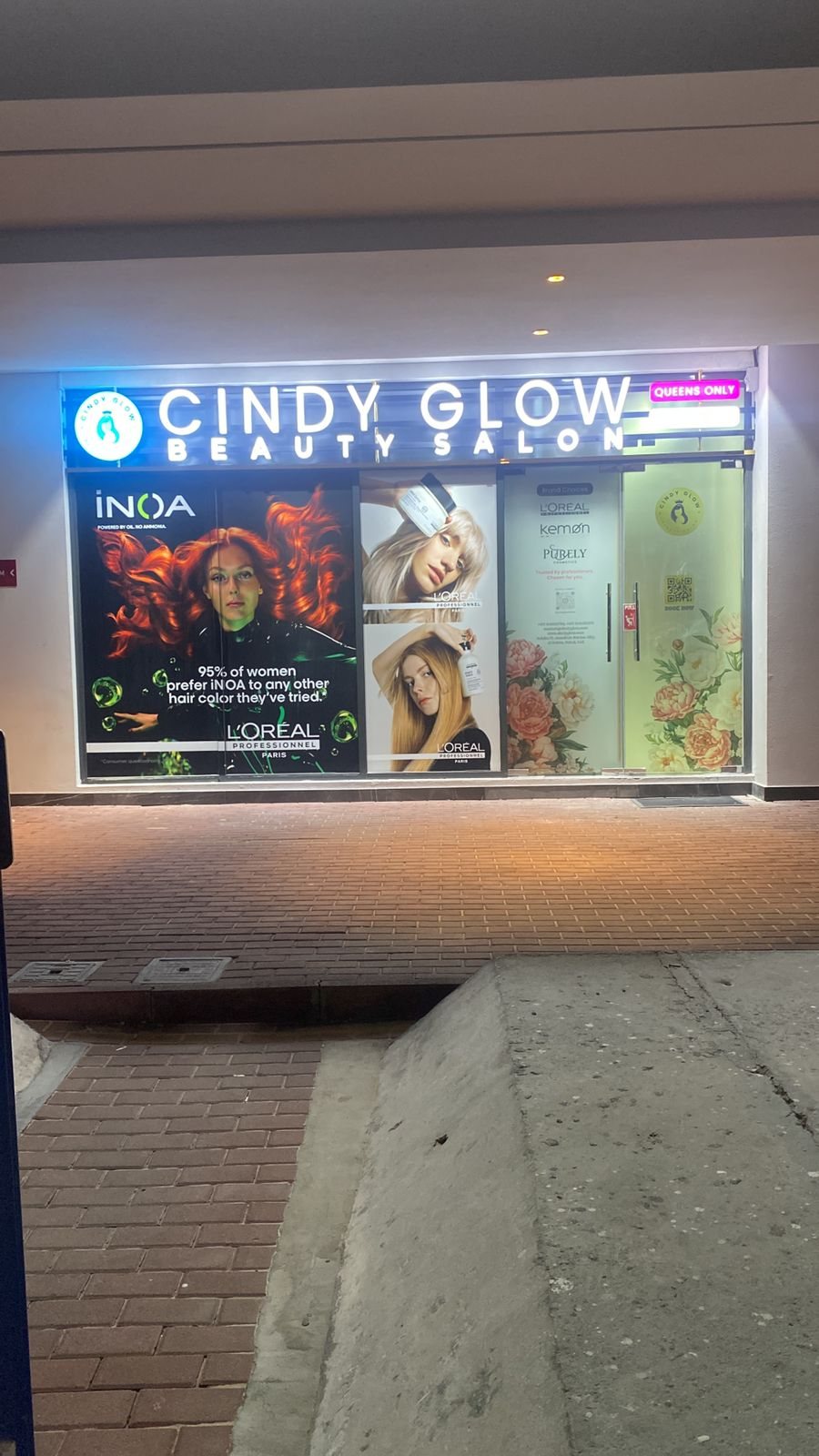 Cindy Glow ladies beauty salon building in Al Satwa, Dubai